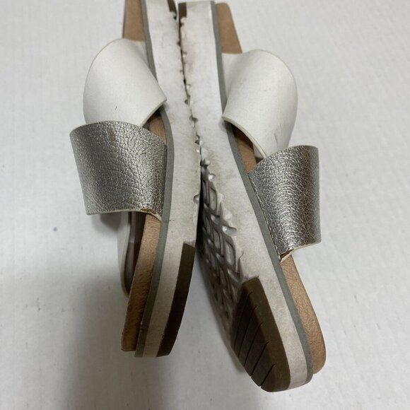 UGG Australia Flat sandals SILVER KARI METALLIC Women's Size 7 - Picture 6 of 8